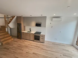 Rented by Real Team Brokerage