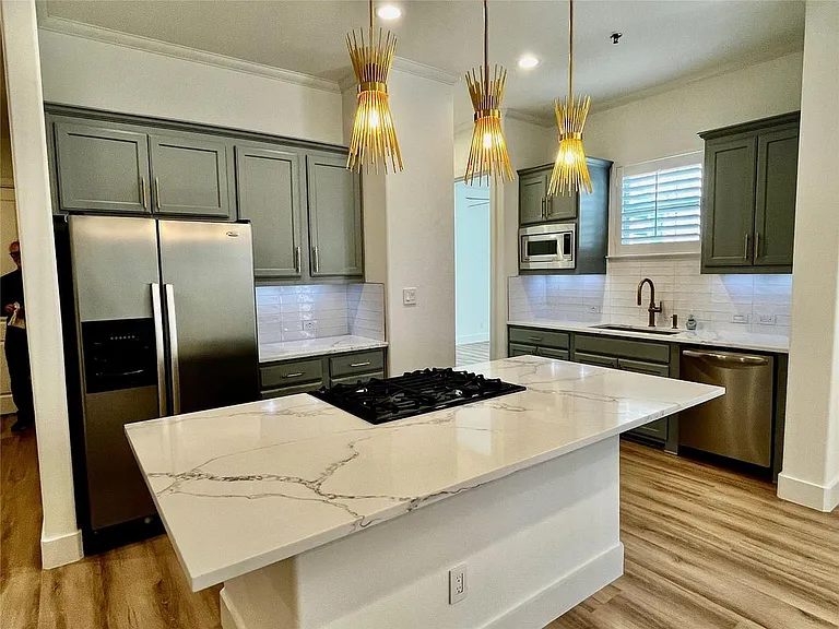 5808 McCommas Blvd #A105 — Photo 23