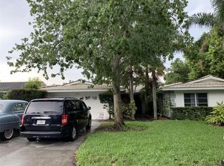 14294 Thacher Ave, Largo, FL 33774