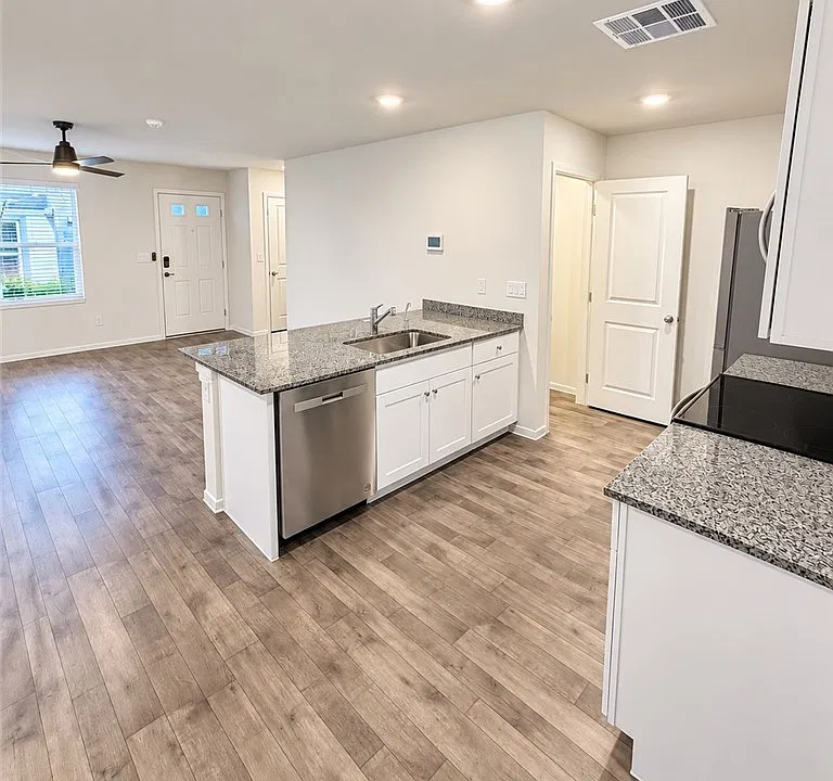 9122 Rory Storm St #9122