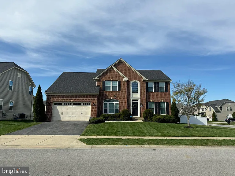 3429 Linden Grove Dr — Photo 2