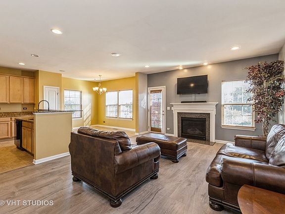 5th image of 12913 White Pine Way