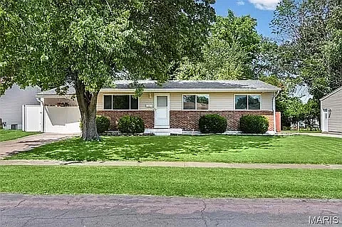 1135 Kostka Ln — Photo 1