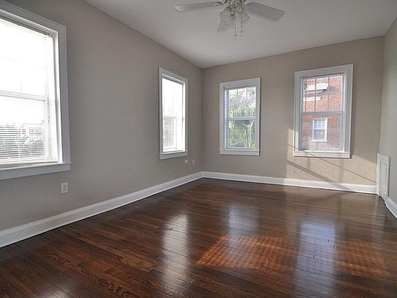 3rd image of 2104 W Hills Ave APT 210