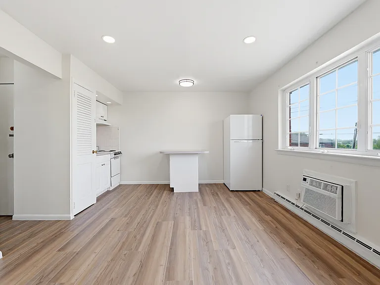 601 Fairview Ave #A2 — Photo 3