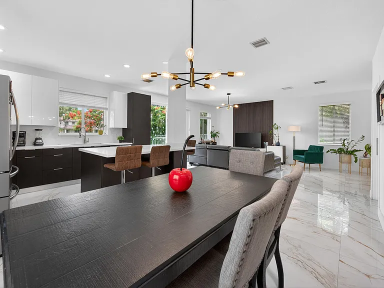 1374 Canary Island Dr — Photo 16