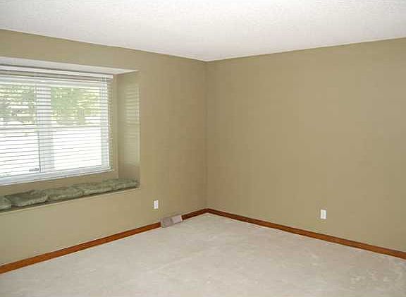 4th image of 10500 Bunker Hill Ct