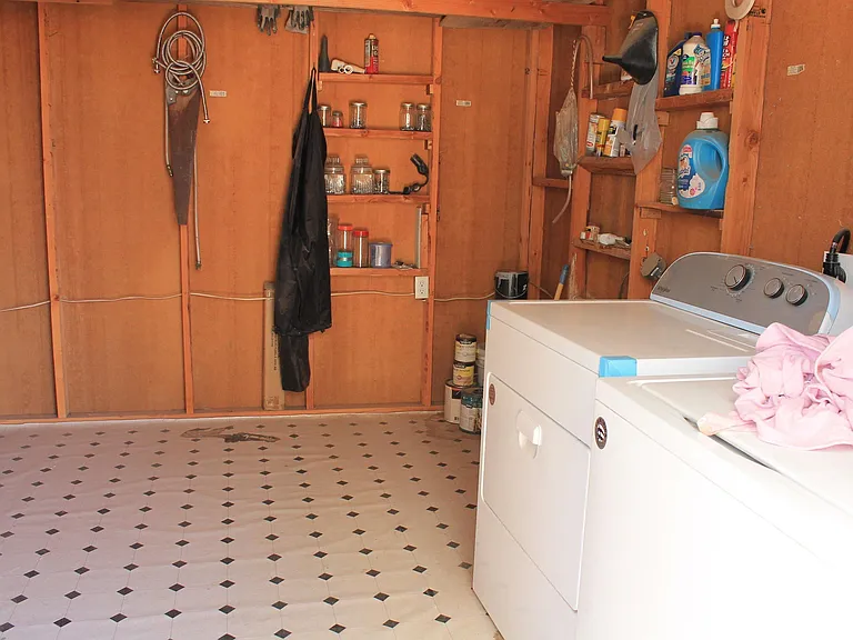 10349 E 28th Ln — Photo 8