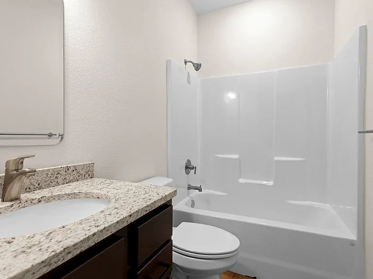 4207 E Eastmoor Dr — Photo 16