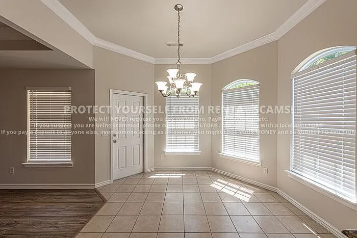 1674 N Hazeltine Dr — Photo 7