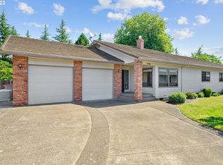 1741 NW Wallace Rd, McMinnville, OR 97128