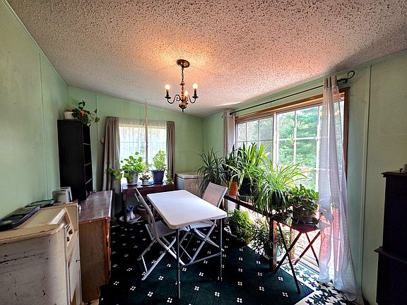 5th image of 4090 Sunset Dr