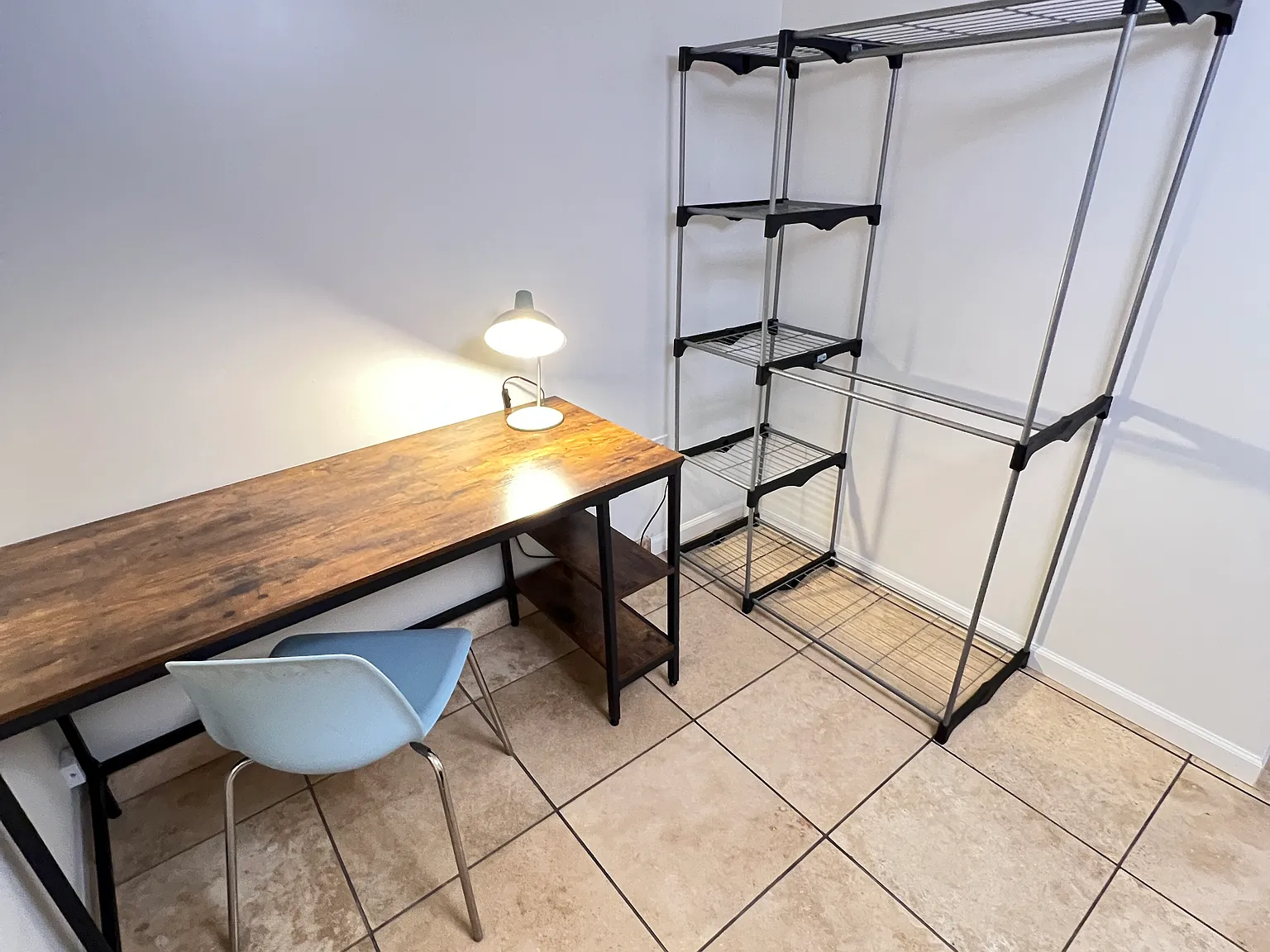 4213 N Westview Dr — Photo 3