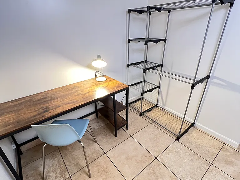 4213 N Westview Dr — Photo 3