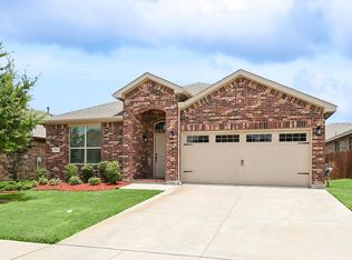 2508 Lavender Ln, Red Oak, TX 75154
