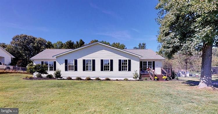 1st image of 7168 Passapatanzy Dr