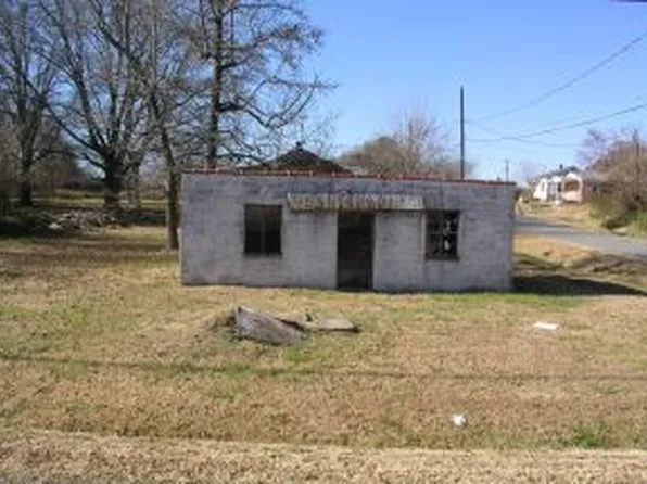 304 Hooker St, Burlington, NC 27217