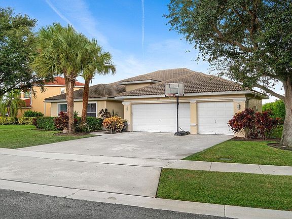 2nd image of 6135 Sand Hills Cir