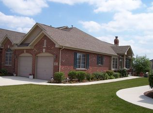 7477 E Plank Trail Ct, Frankfort, IL 60423