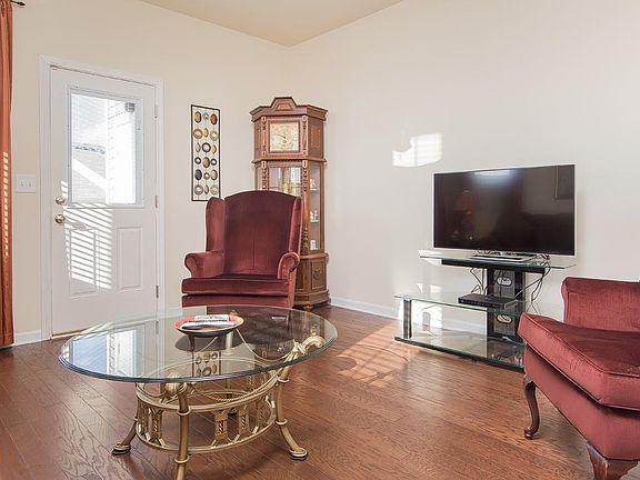 5th image of 100 Stratford Lakes Dr #349