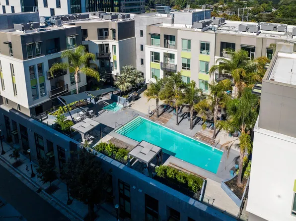 Loft House Apartments