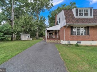 1553 Parklane Rd, Swarthmore, PA 19081