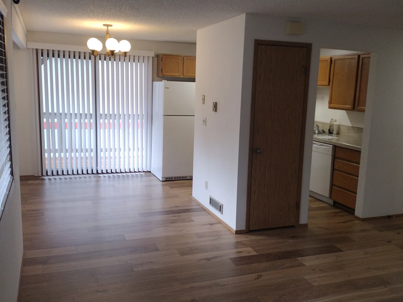 2 bed, 897 sqft, $2,275 — Photo 3