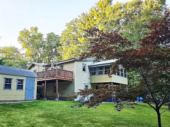29 Maple Avenue, Newton, NH 03858