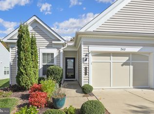 243 Long Point Dr, Fredericksburg, VA 22406