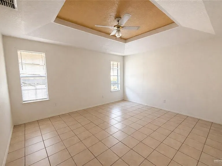 607 Gastel Cir #F — Photo 8