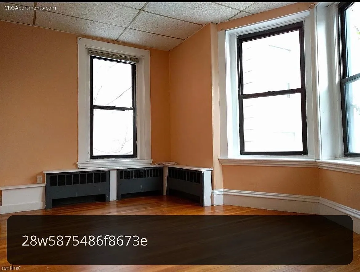 3 bed, 950 sqft, $2,900 — Photo 4