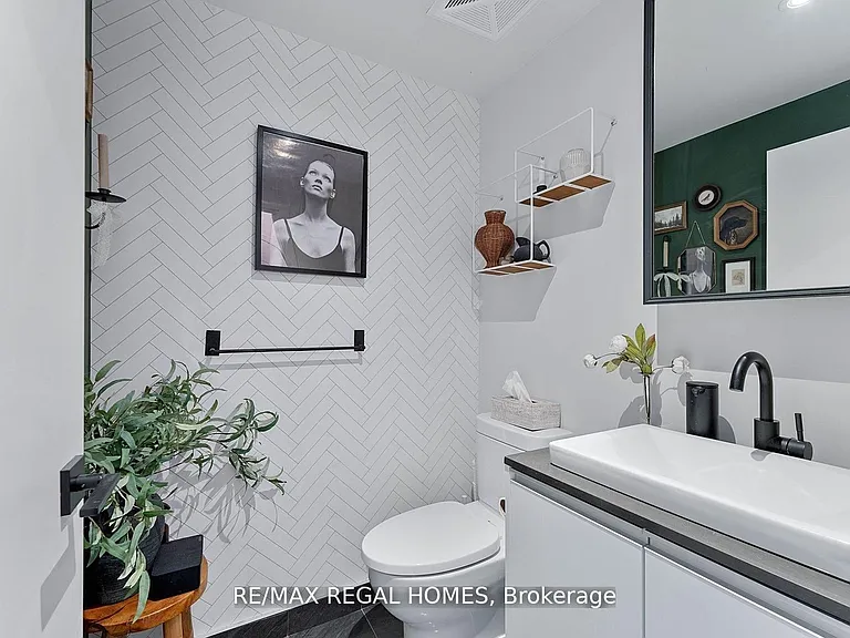 1238 Dundas St E #Townhouse 110 — Photo 15