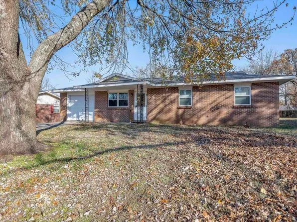 1403 Joye St, Springdale, AR 72762