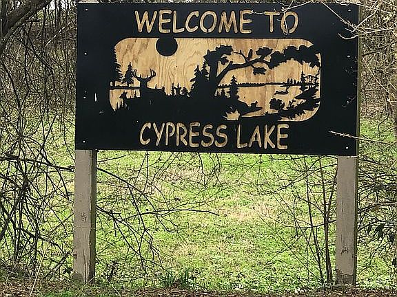 2nd image of 493 Cypress Lake Dr
