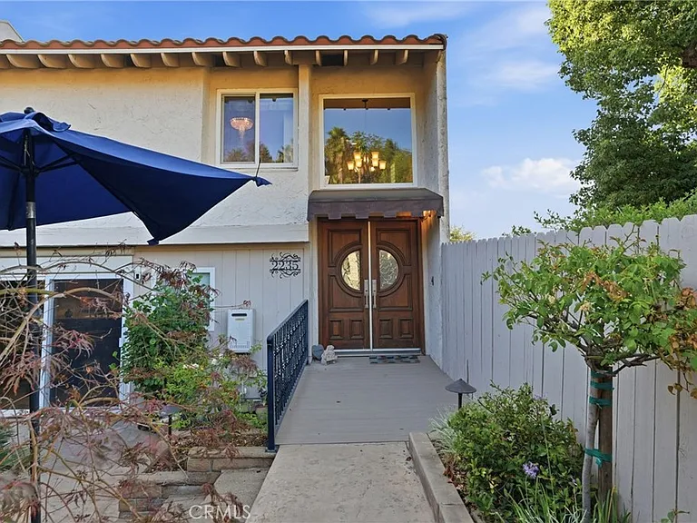 2235 El Capitan Dr — Photo 9
