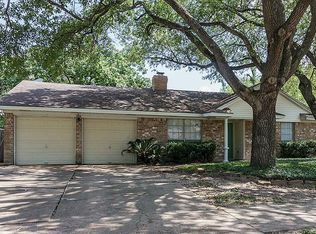 12866 Westleigh Dr, Houston, TX 77077