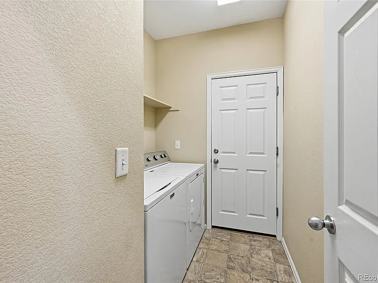 3645 Desert Ridge Cir — Photo 19