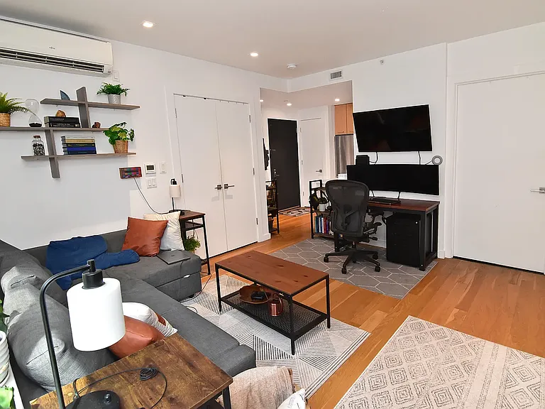 91 Attorney St #1M — Photo 4