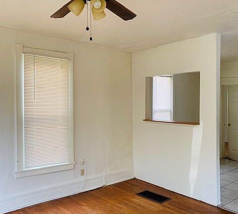 5th image of 514 Washtenaw Ave