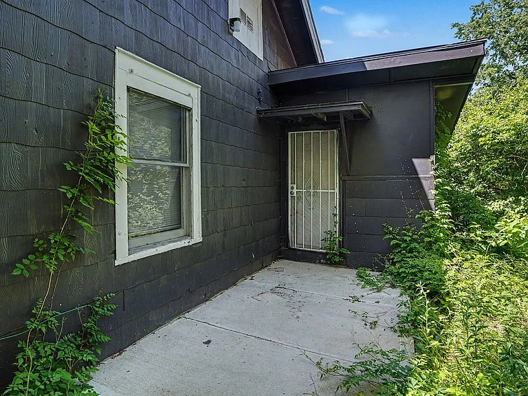 5013 S Benton Ave — Photo 14