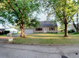 436 Plymouth St, Valparaiso, IN 46385