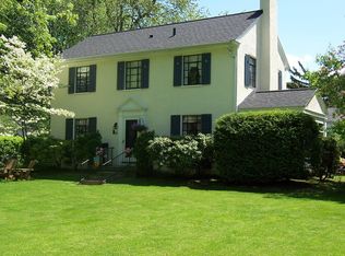 120 Commonwealth Rd, Rochester, NY 14618