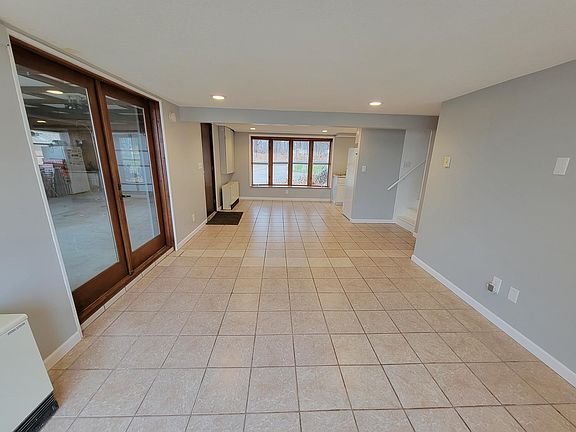 3rd image of 51495 Belle Isle Dr #2