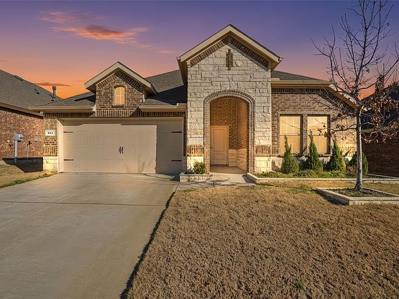 2nd image of 812 Indigo Rd