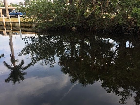 4th image of 1155 Harbor Dr