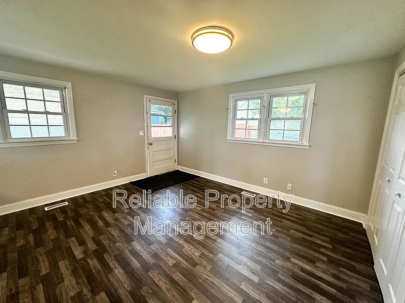2 bed, 1.0 bath, 1000 sqft, $1,490 — Photo 4