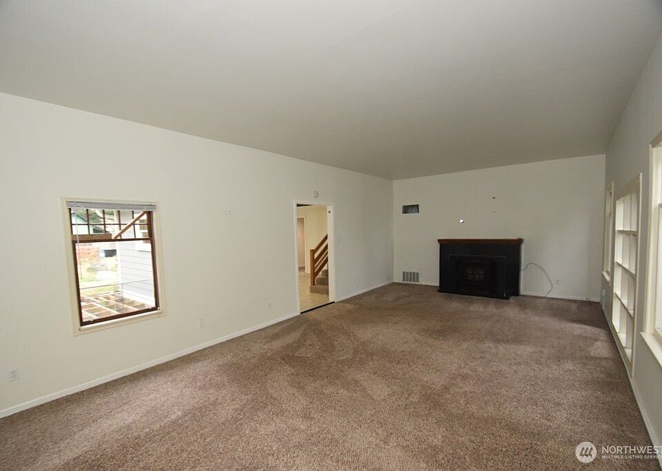 2071 Valley Highway, Deming, WA 98244 | Zillow