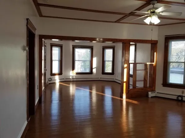 85 High St #3, Haverhill, MA 01832