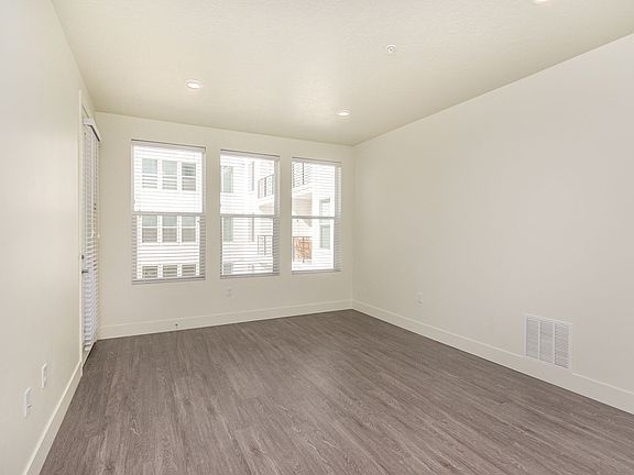 5th image of 308 W North Temple #407