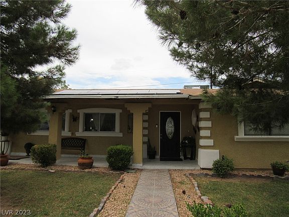 2nd image of 4762 E Utah Ave
